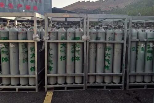 隨州信安達(dá)生產(chǎn)的工業(yè)氣體使用的注意事項(xiàng)