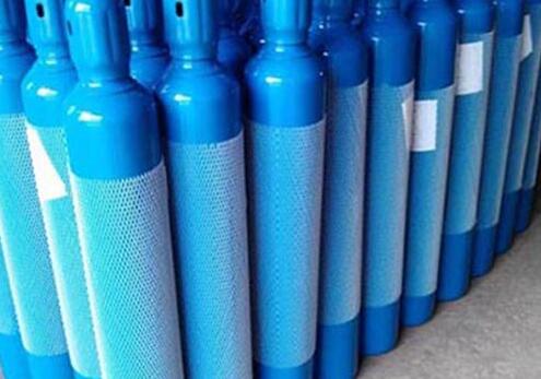 荊門信安達高純氣體的容器材質(zhì)的選擇上，也有注意事項！