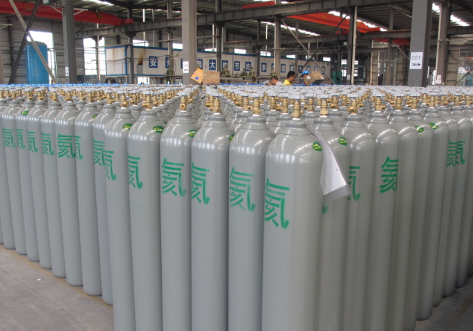 咸寧信安達工業(yè)氣體運輸：全程護航，確保安全高效送達